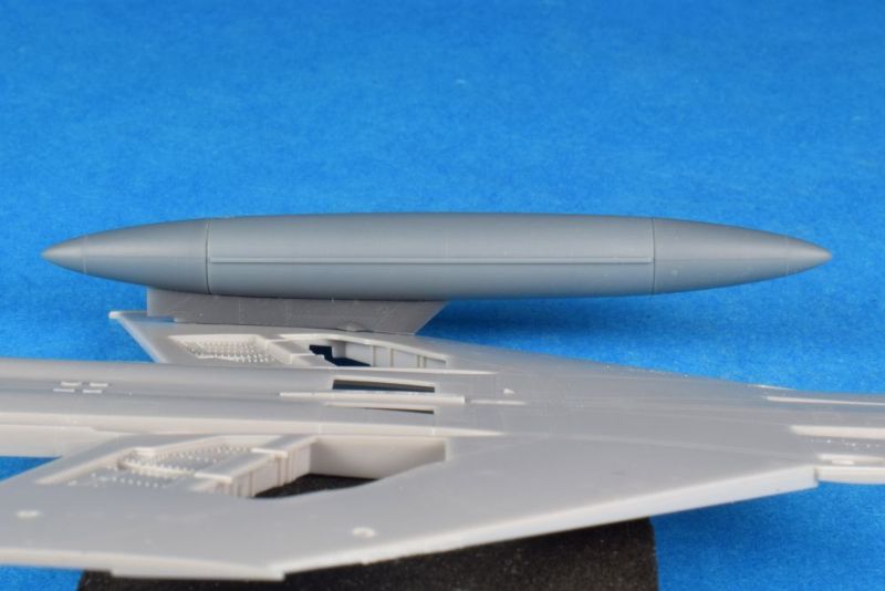 McDonnell 370 Gal Wing Tanks (F-4 Phantom) 1:72